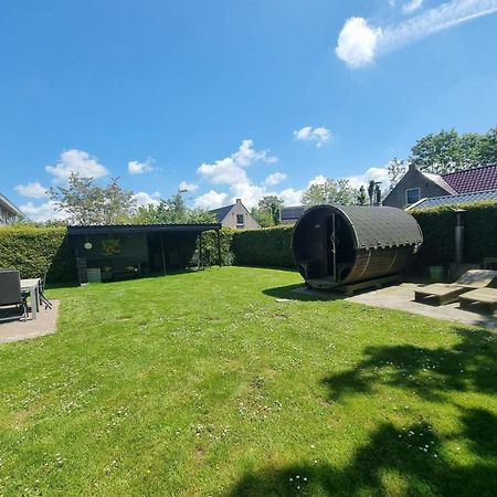 'T Wad Villa Tzummarum Eksteriør billede